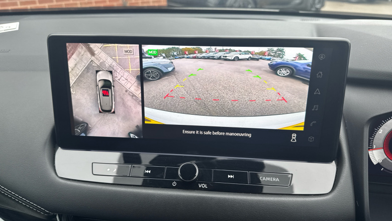 Nissan Qashqai 1.3 DiG-T MH N-Connecta 5dr Petrol Hatchback